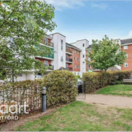 Rent this 2 bed apartment on Hermitage Close in London, SE2 9NH