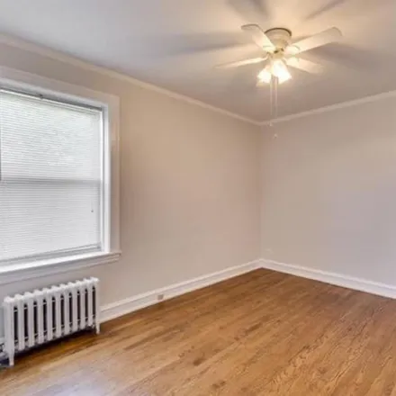 Image 1 - 6126 North Washtenaw Avenue, Chicago, IL 60645, USA - Room for rent