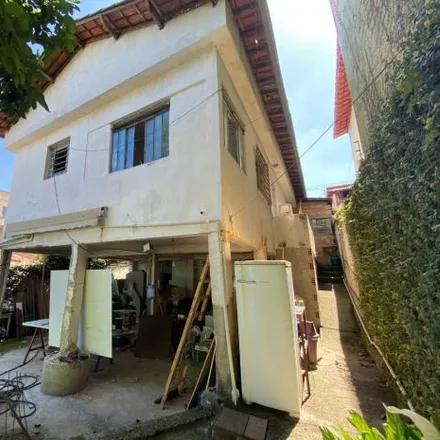 Buy this 2 bed house on Rua Doutor Antônio Aleixo in Ressaca, Contagem - MG
