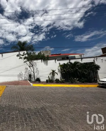 Image 5 - Avenida Paseo Burgos Sur, Fraccionamiento Burgos de Cuernavaca, 62760 Tres de Mayo, MOR, Mexico - House for sale