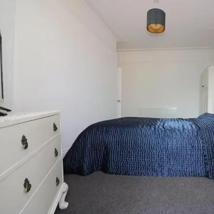 Image 5 - Chelsea Avenue, Southend-on-Sea, SS1 2YL, United Kingdom - Room for rent