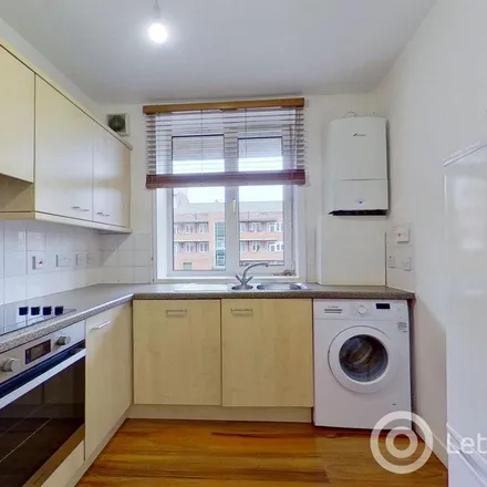 Image 3 - 8 Mingarry Street, North Kelvinside, Glasgow, G20 8NT, United Kingdom - Apartment for rent