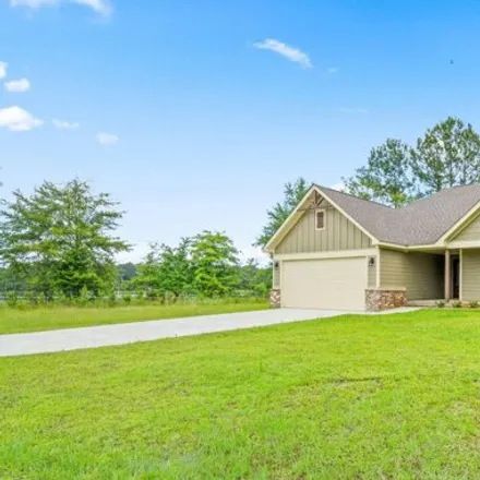 Buy this 3 bed house on East Locust in Sumrall, Lamar County