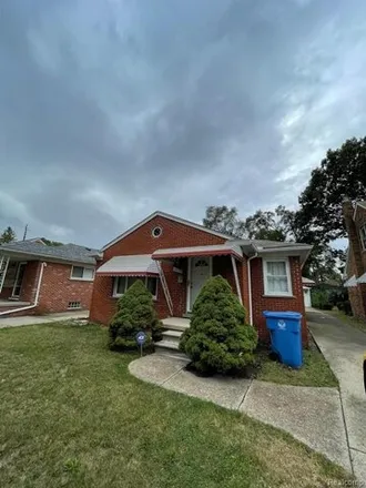 Rent this 3 bed house on 8693 Riverdale Street in Dearborn Heights, MI 48127