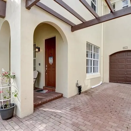 Image 4 - 2879 Vista Parkway, Palm Beach County, FL 33411, USA - Townhouse for sale