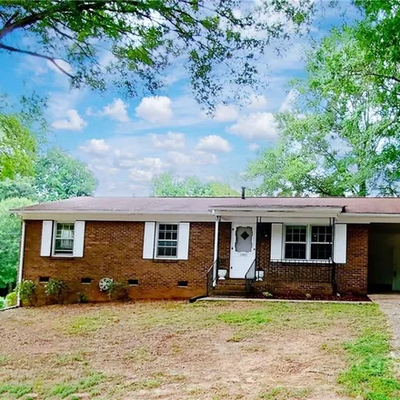 Buy this 3 bed house on 1001 Newcastle Road in Gastonia, NC 28052