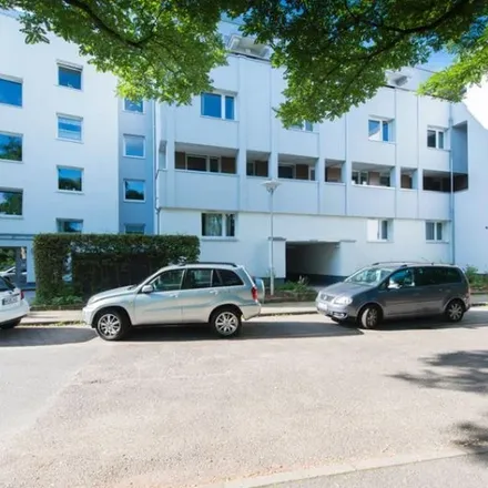 Rent this 2 bed apartment on Im Grünen Grunde 26 in 22337 Hamburg, Germany