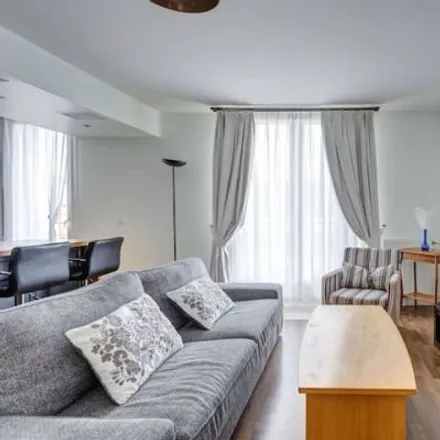 Rent this 4 bed apartment on 241 Avenue Émile Counord in 33300 Bordeaux, France