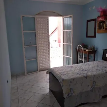 Buy this 3 bed house on Rua Tereza Alves Cursino in Jardim Del Rey, São José dos Campos - SP