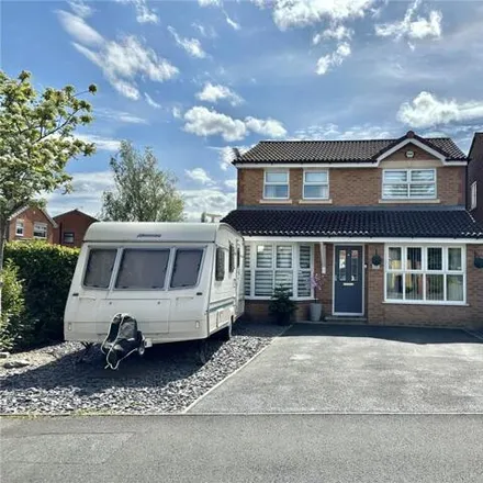 Buy this 3 bed house on Stapeley Gardens in Knowsley, L26 9YG