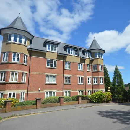 Rent this 2 bed apartment on Norwich Mansions in Norwich Avenue West, Bournemouth