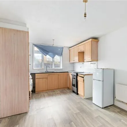 Image 2 - Dillwyn Close, Bell Green, London, SE26 4DD, United Kingdom - Townhouse for sale