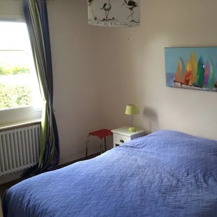 Rent this 2 bed apartment on 35800 Saint-Briac-sur-Mer