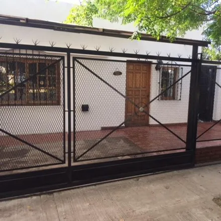 Buy this 3 bed house on Almirante Brown 636 in Quilmes Este, Quilmes