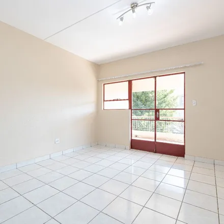 Image 2 - Fred Verseput Avenue, Vorna Valley, Midrand, 1680, South Africa - Apartment for rent