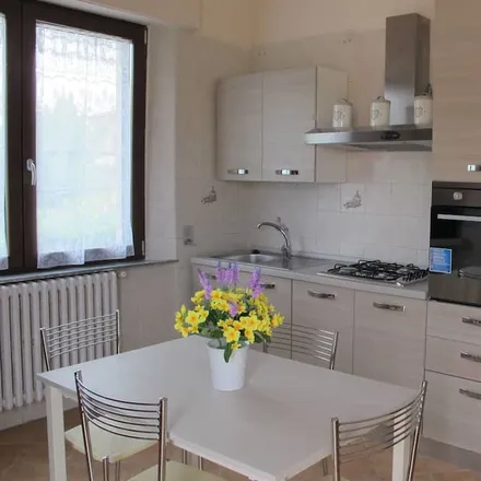 Rent this 4 bed house on 56022 Castelfranco di Sotto PI