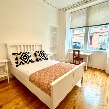 Rent this 3 bed apartment on Chancellor Street in Partickhill, Glasgow