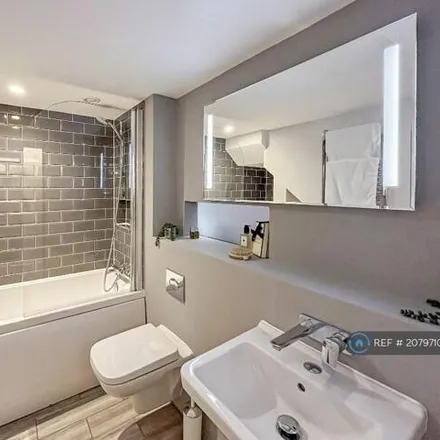 Image 4 - Kingsford Residence, 154 McDonald Road, City of Edinburgh, EH7 4NN, United Kingdom - Apartment for rent