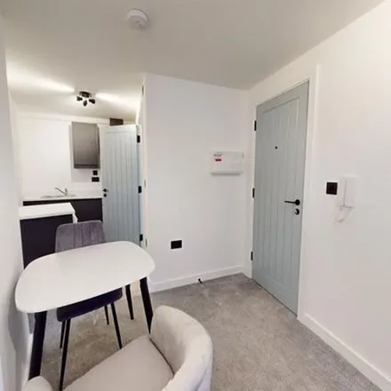 Rent this 1 bed apartment on Low Pavement in Nottingham, NG1 7DG