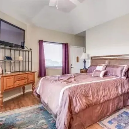 Rent this 2 bed condo on Pottsboro