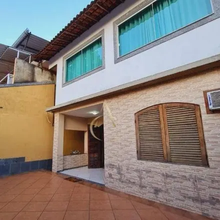 Buy this 6 bed house on Rua Tupinambá in Moquetá, Nova Iguaçu - RJ