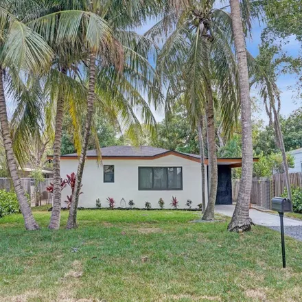 Rent this 4 bed house on 220 SW 11th St in Fort Lauderdale, FL 33315
