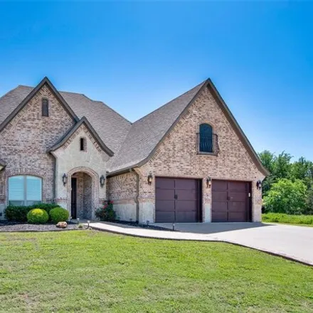Buy this 3 bed house on 1400 Avendale Court in Sherman, TX 75092
