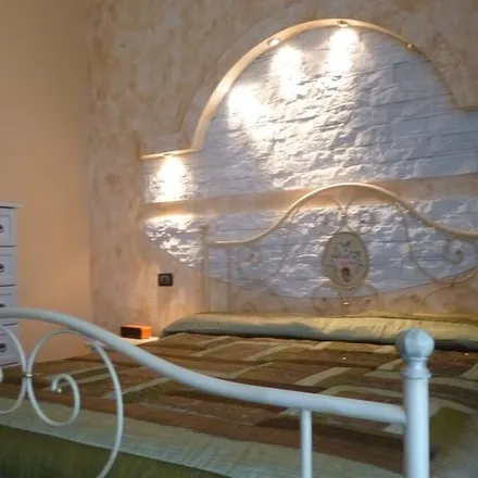 Rent this 2 bed apartment on Chiesa della Madonna di Loreto in Via d'Italia, Supino FR