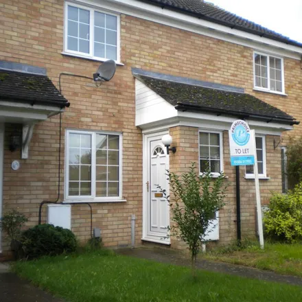 Rent this 2 bed townhouse on unnamed road in Kettering, NN16 9BY