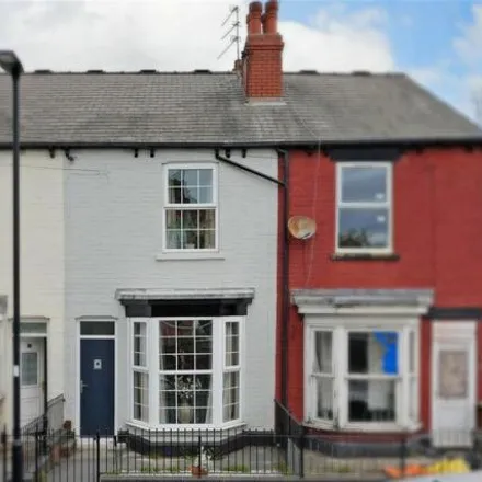 Buy this 3 bed townhouse on Siemens Close in Sheffield, S9 1UN