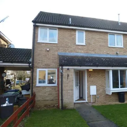 Rent this 2 bed house on 7 The Sycamores in Milton, CB24 6XJ