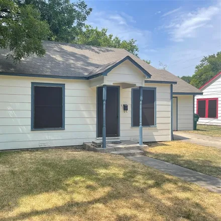 Rent this 2 bed house on 115 East Tennie Street in Gainesville, TX 76240