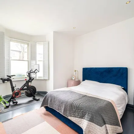 Image 5 - 91 Southgate Road, De Beauvoir Town, London, N1 3JD, United Kingdom - Apartment for rent