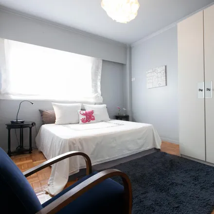 Rent this 6 bed room on Jornal de Notícias in Rua de Gonçalo Cristóvão, 4000-408 Porto