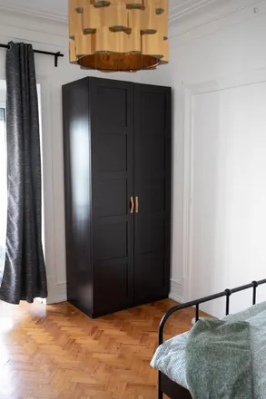 Rent this 9 bed room on Tacos in Rua Padre António Vieira, 1070-015 Lisbon