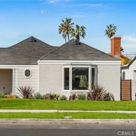 Buy this 3 bed house on 3837 Olmsted Avenue in Los Angeles, CA 90008