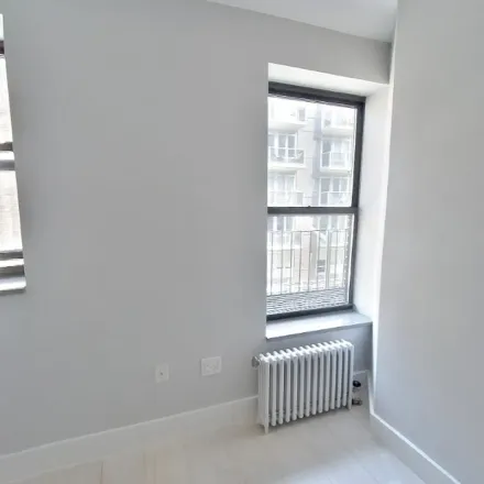 Image 9 - Brick, 21 Clinton Street, New York, NY 10002, USA - Apartment for rent