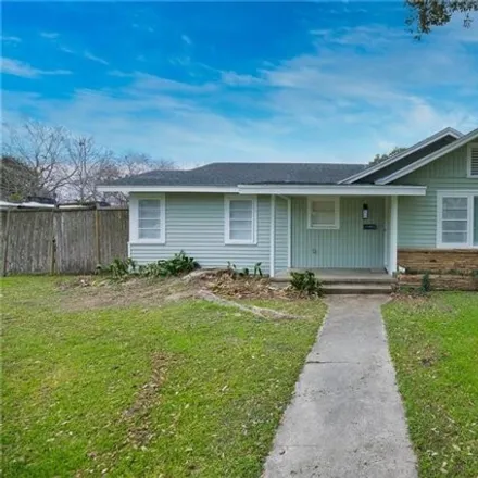 Buy this 3 bed house on 3772 Windsor Street in Victoria, TX 77901
