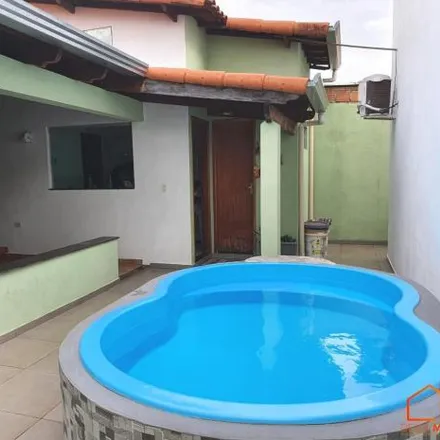 Buy this 3 bed house on unnamed road in Laranjeiras, Uberlândia - MG