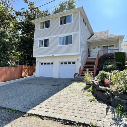 Buy this 5 bed house on 3007 South Juneau Street in Seattle, WA 98108