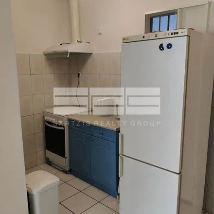 Rent this 1 bed apartment on 52ο Γυμνάσιο Αθηνών in Πέτρας, 104 44 Athens