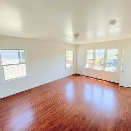 Rent this 1 bed apartment on 951 West 42nd Place in Los Angeles, CA 90037