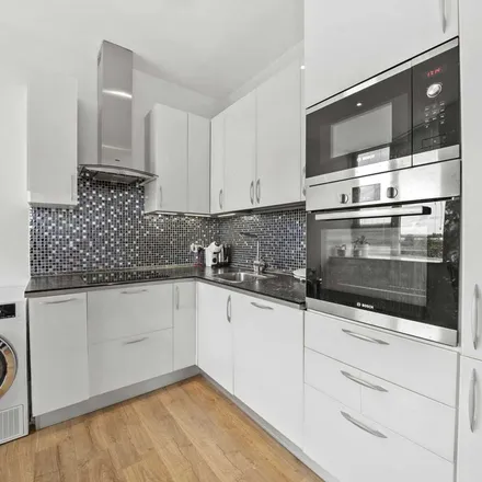 Image 8 - High Road, London, RM6 6QD, United Kingdom - Apartment for rent