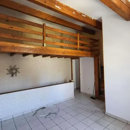 Rent this 3 bed apartment on 7 Rue Calade in 13430 Eyguières, France