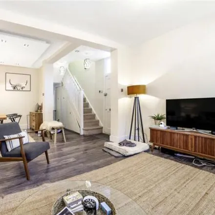 Rent this 3 bed house on Aldeburgh Street in London, SE10 0RQ