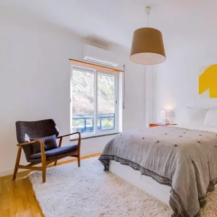 Rent this 2 bed apartment on Paródias in Rua João Azevedo 19, 2825-450 Costa da Caparica