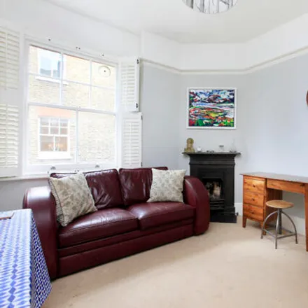 Image 7 - Prince of Wales Drive, London, SW11 4HL, United Kingdom - Apartment for sale