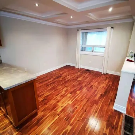 Image 6 - 38 Mahoney Avenue, Toronto, ON M6M 2E1, Canada - Apartment for rent