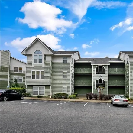 Buy this 2 bed condo on 983 Stewarts Creek Drive in Fayetteville, NC 28314