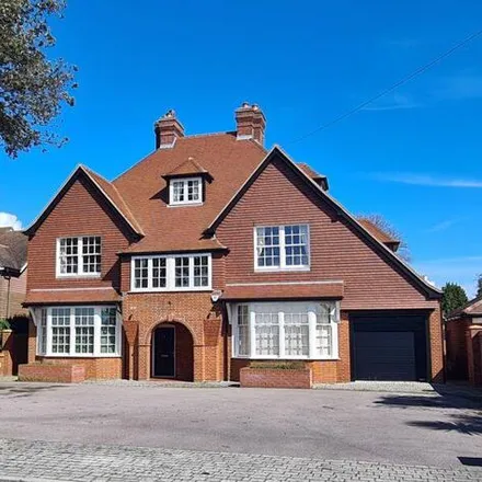 Buy this 6 bed house on Fort Road in Gosport, PO12 2DT